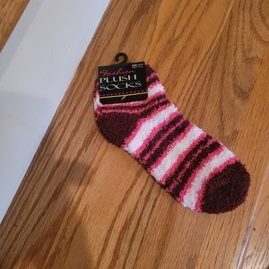 NEW 3 Pairs Fashion Plush Socks Size 9- 11